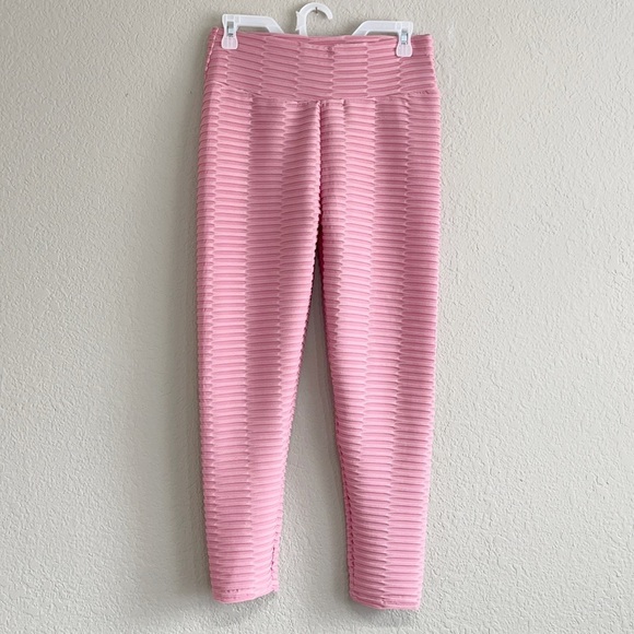 High Waisted Pink Seamless Body Sculp Butt Lift Booty Yoga Pants, Size Large - Picture 2 of 6